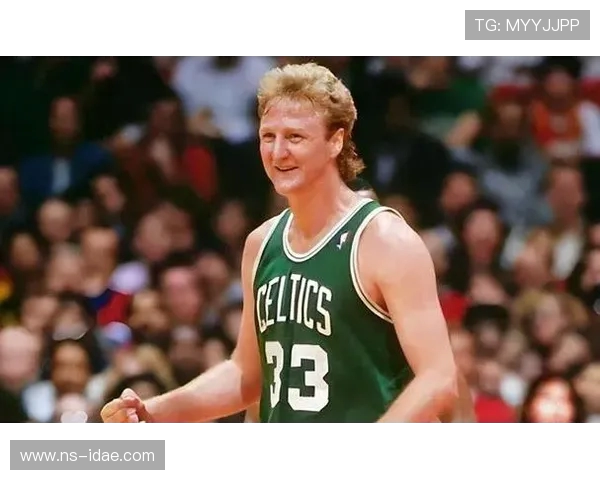 波士顿凯尔特人强势出击上演巅峰对决再掀NBA赛场激情风暴