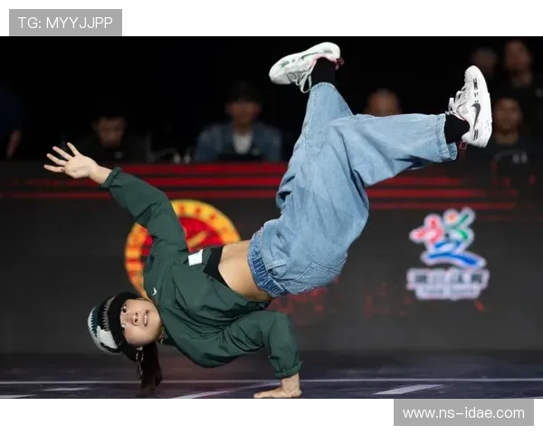 武汉街舞队与上海街舞队赛后复盘速度对决精彩瞬间回顾与分析