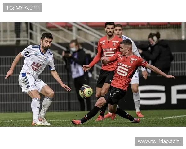 骑士鏖战尼克斯巅峰对决再燃东部焦点战激起赛季新波澜